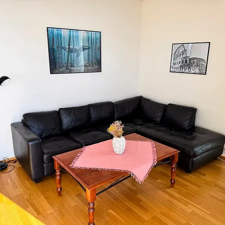 I * Grimstad (Aust-Agder)